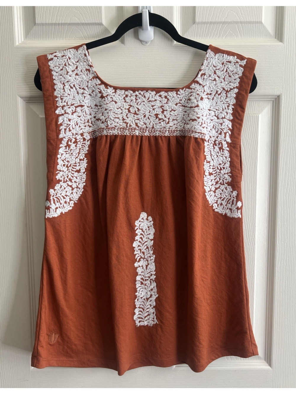 J. MARIE Terracotta White Floral Embroidered Classic Tunic Blouse Top Sz S